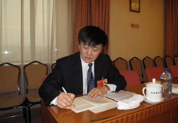 赵吉光院长参加政协十一届三次会议（二）